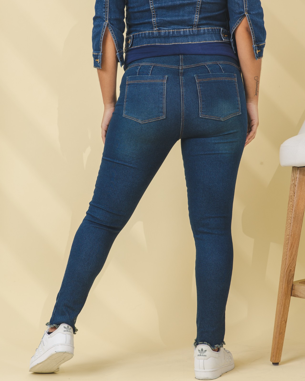 SKYNNI JEAN_3
